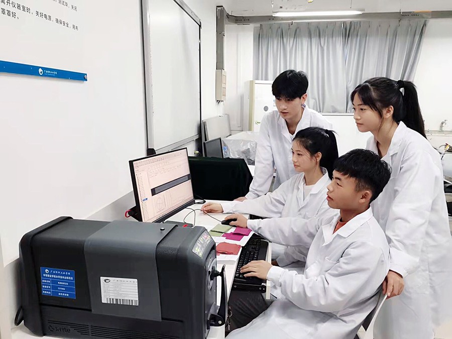 数字化染整工艺专业色彩管理实训.jpg