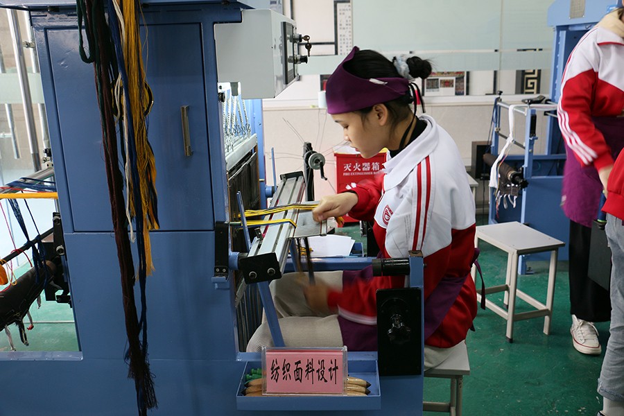 1650007519353498.jpg 2020年校级技能比赛面料设计项目-1.jpg