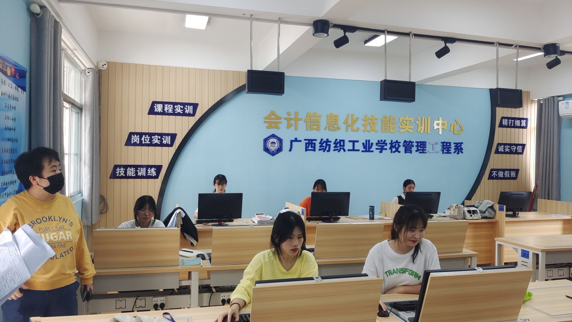 1650620327382946.jpg 2.jpg