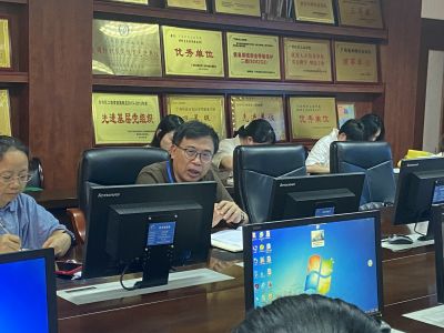 1654680677813175.jpg 校长总结.jpg