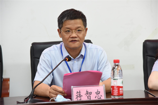 1654859431195887.jpg 1.学校党委副书记、纪委书记蒋智忠作开班讲话.jpg