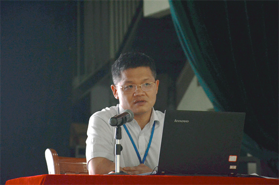 1657518456463835.jpg 学校党委副书记、纪委书记蒋智忠讲党课1.jpg