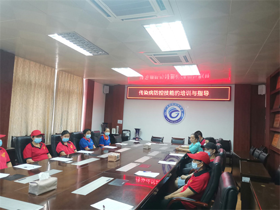 1664154991104715.jpg 2.传染病防控技能的培训现场.jpg