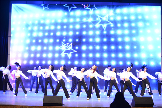 1671502430463744.jpg 舞蹈《危险派对》.jpg