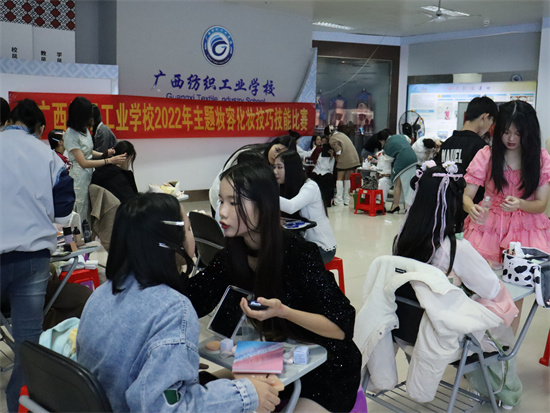 1671507935818451.jpg 9服装工程系技能比赛现场2.jpg