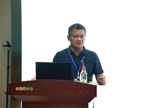 图5+正高级讲师+蒋智忠校长为本次培训作总结发言.jpg
