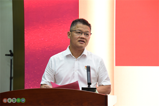 2.党委副书记、校长蒋智忠讲话.jpg