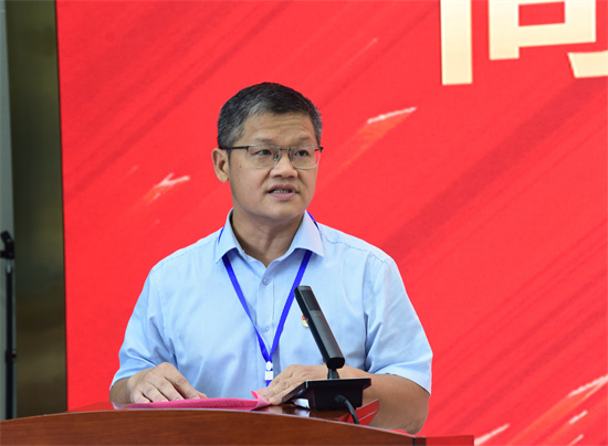 1.蒋智忠校长作庆祝第40个教师节大会致辞.jpg