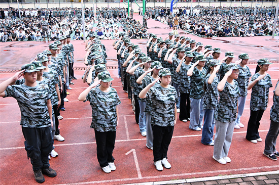 10军训会操展演现场3.jpg