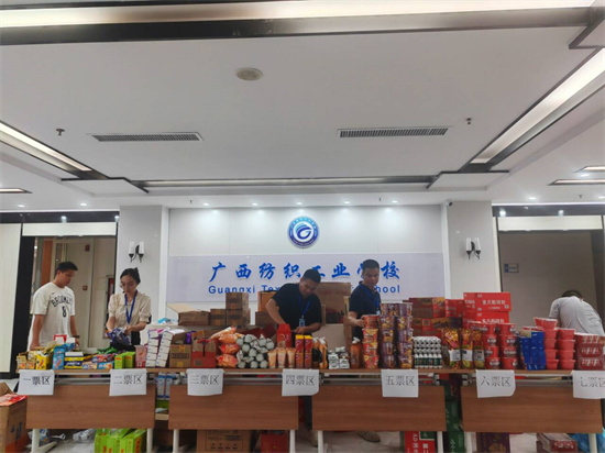 1760065890615281.jpg 8E6C0BAE36D9F9DF0A0C5FA76720A089.jpg