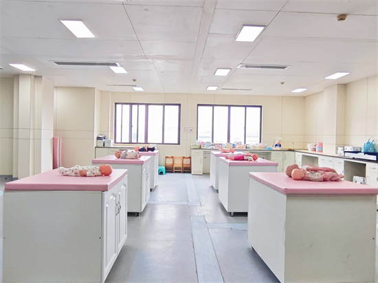 幼儿保育综合实训室.jpg