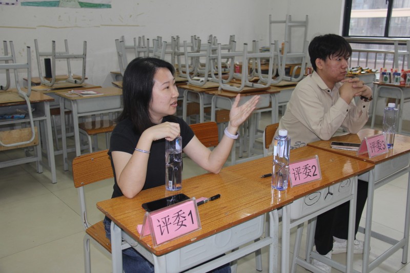 1778125250266439.jpg 12-3评委点评1.jpg