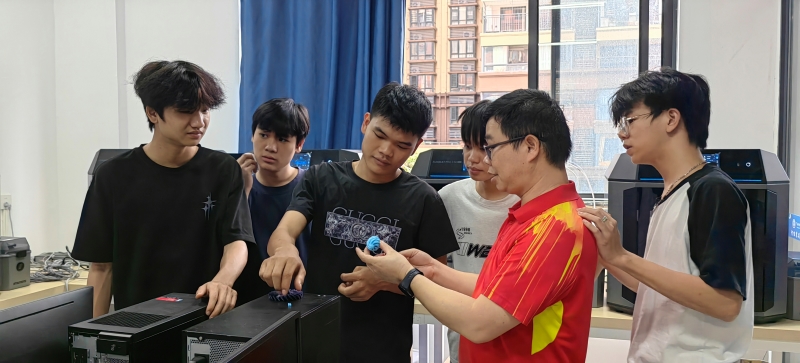 展示3D打印作品.jpg