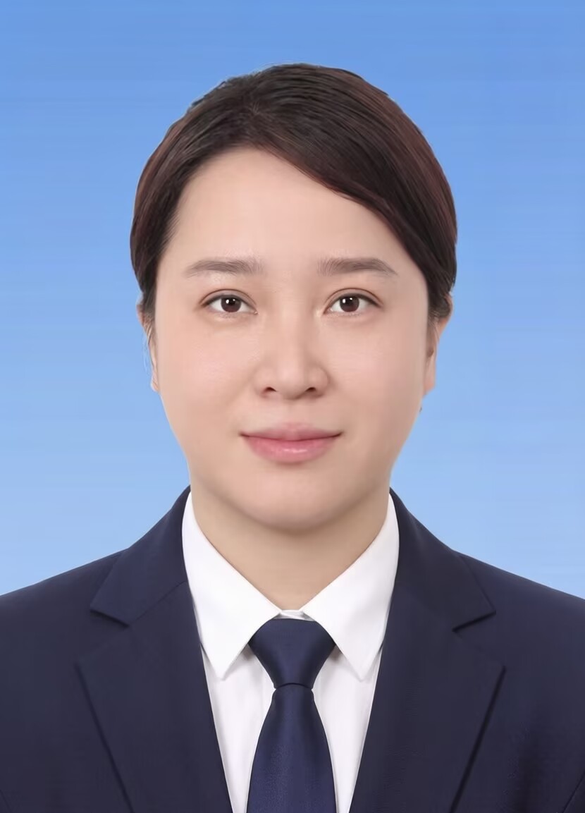 杨婷婷.jpg