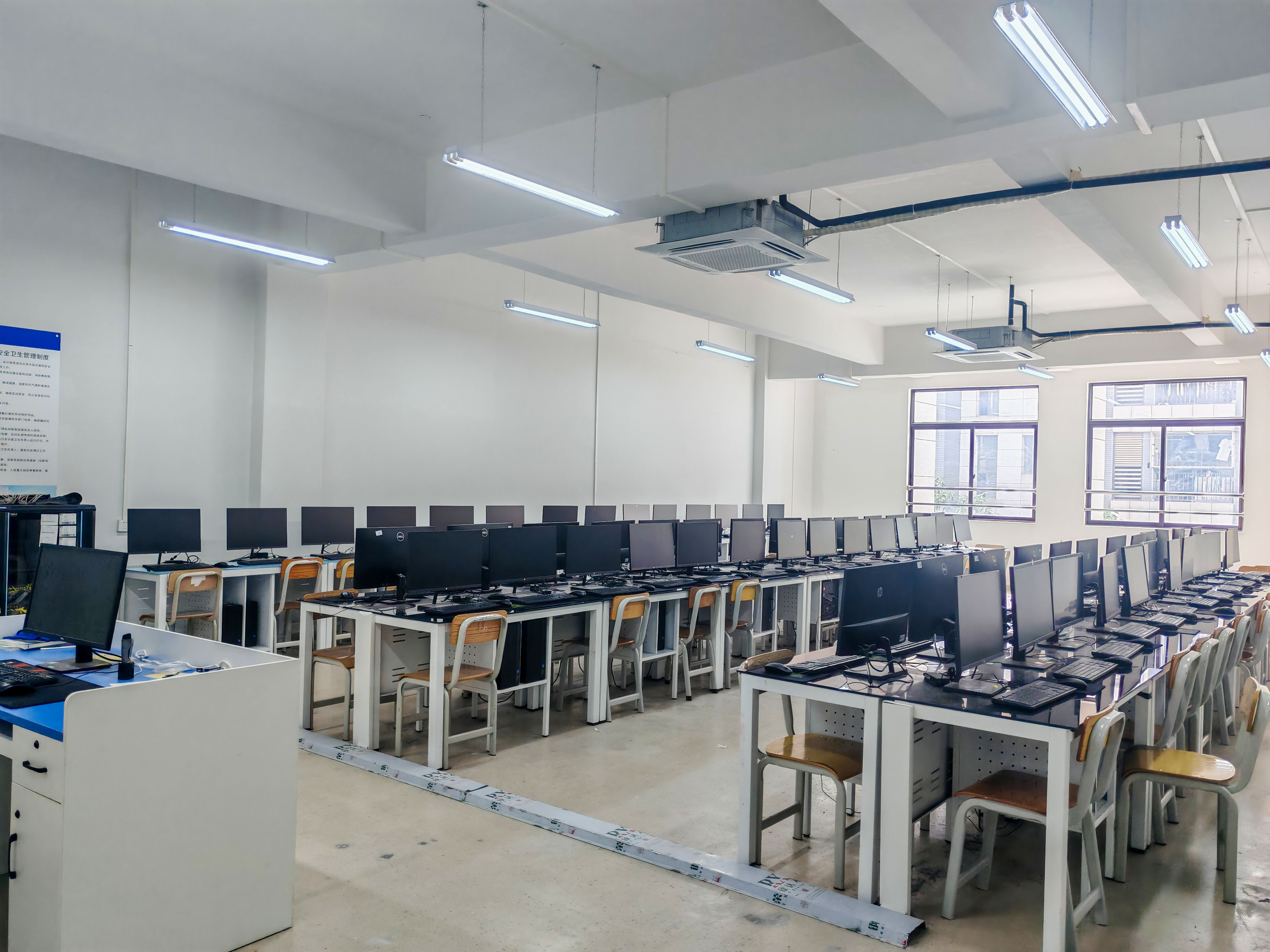 此图片暂无描述