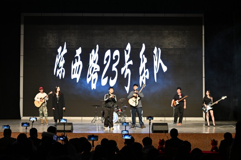 华彩元旦 梦启新章 广西纺织工业学校2026年元旦文艺晚会