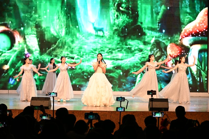 华彩元旦 梦启新章 广西纺织工业学校2026年元旦文艺晚会