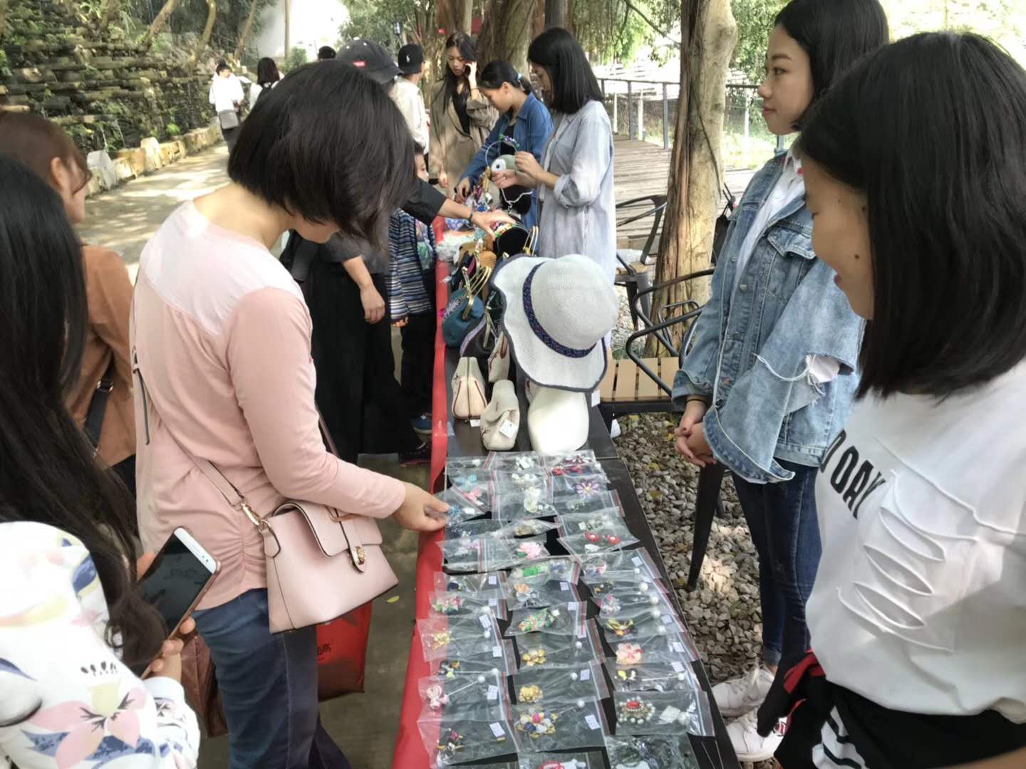 1520348416696125.jpg 1520348416696125.jpg