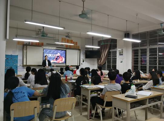 1526870297252467.jpg 服设171.jpg