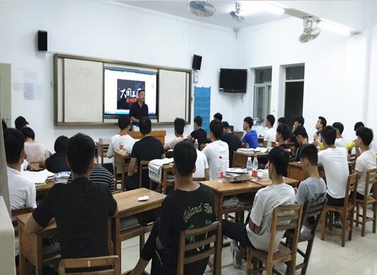 1526870400603434.jpg 汽修165.jpg