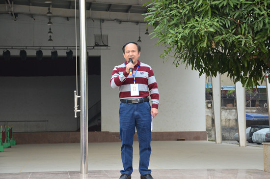 1540193596248766.jpg 黄大业书记作动员讲话.JPG